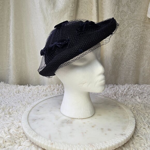 Vintage Wool Fascinator Hat From The 1940's - Picture 2 of 12